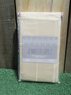 Brand New Jennifer Lopez 600 Thread Count Egyptian Cotton Standard Pillowcases